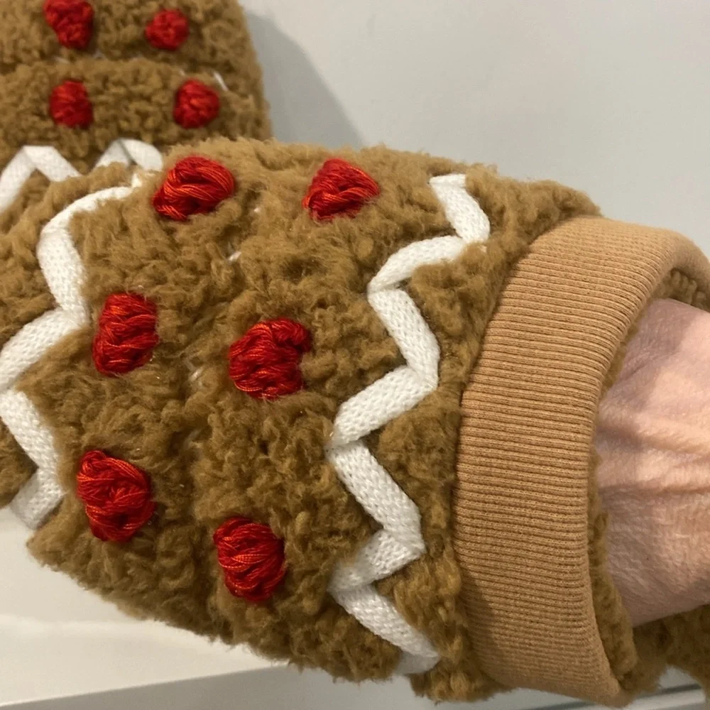 Pottery Barn Gingerbread Plush Slippers Cozy Holiday House Shoes Medium - Picture 5 of 12